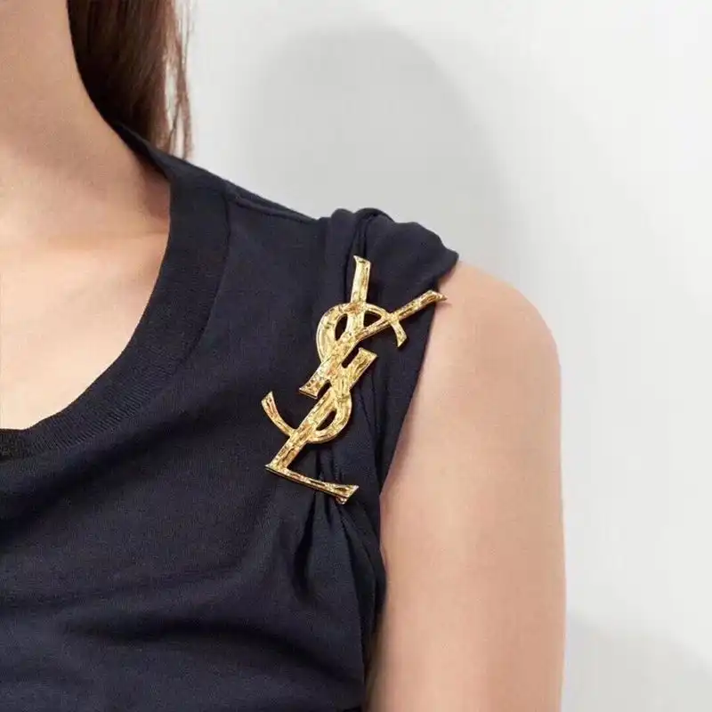 Cheap Saint Laurent Opyum Brooch In Bamboo Metal Gold 0122