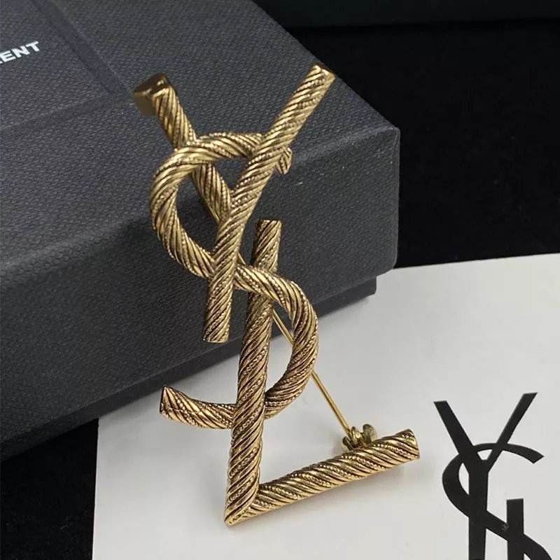 Cheap Saint Laurent Opyum Brooch In Twisted Metal Gold 0121