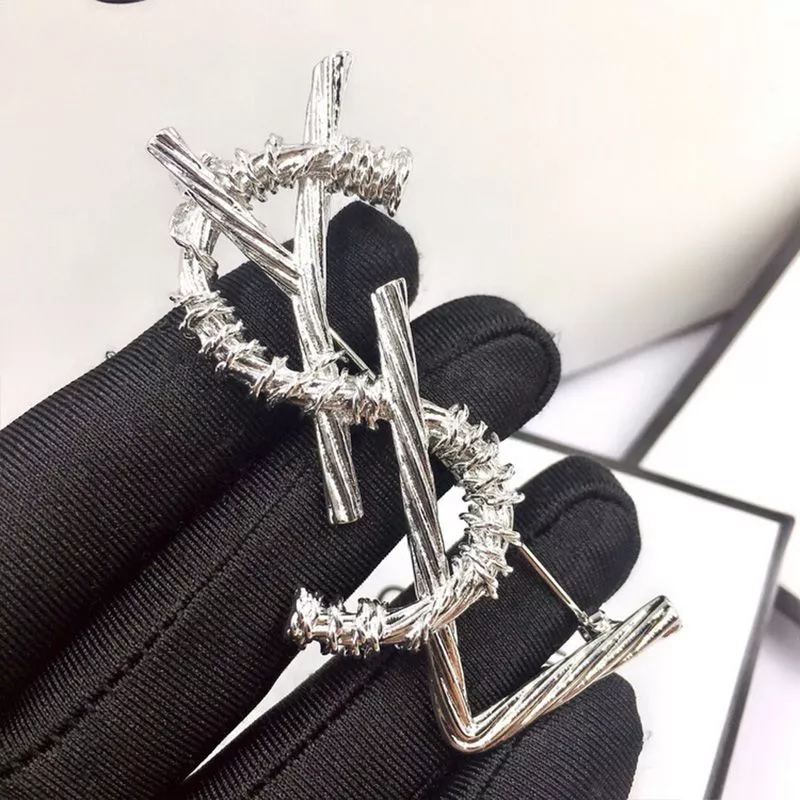 Cheap Saint Laurent Opyum Brooch In Rope Metal Silver 0121