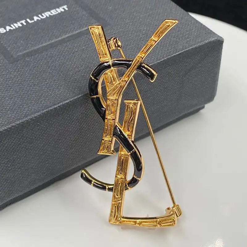 Cheap Saint Laurent Opyum Brooch In Bamboo Metal and Enamel Gold 0122