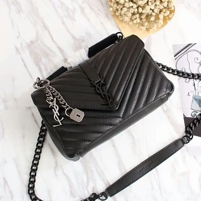 Medium Leather Bag Chain Classic Black Saint Laurent Matelasse In College 0321